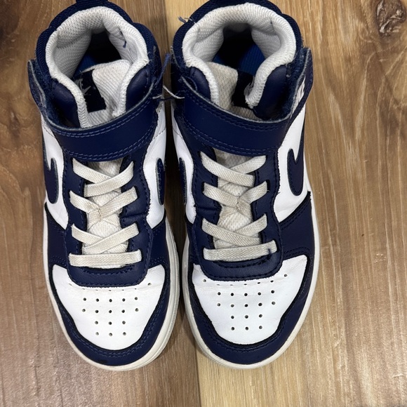Nike Kids Navy and White High-Top Sneakers - Picture 2 of 3